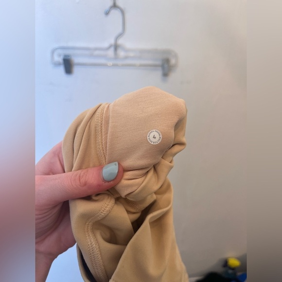 Lululemon Align High Rise Pant 25" Beige Size 4 Athletic - Picture 7 of 7